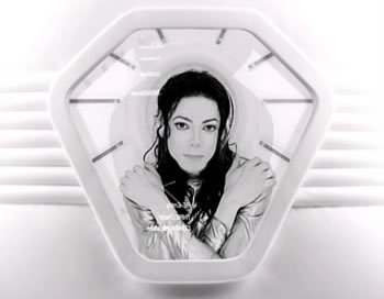 [michael in the pod in "scream"]